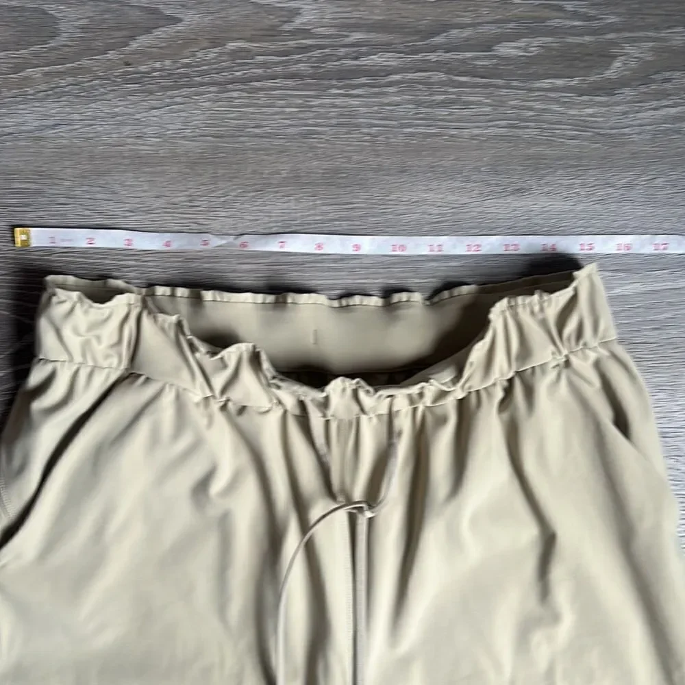 Lululemon Stretch High Rise Crop 23